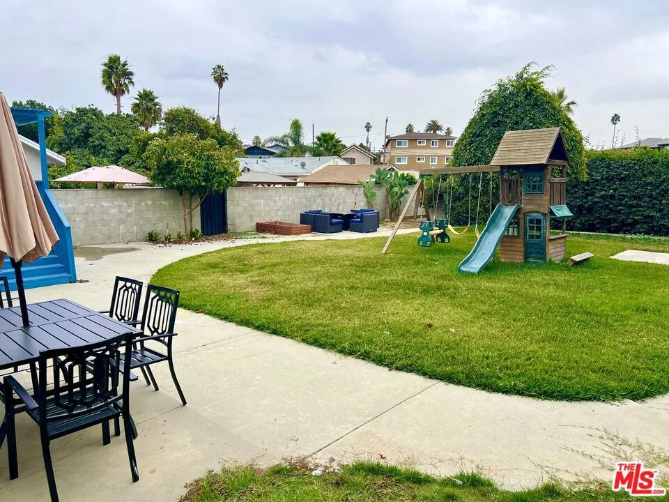 328 E Plymouth Street, Inglewood, California 90302 home-pic-27